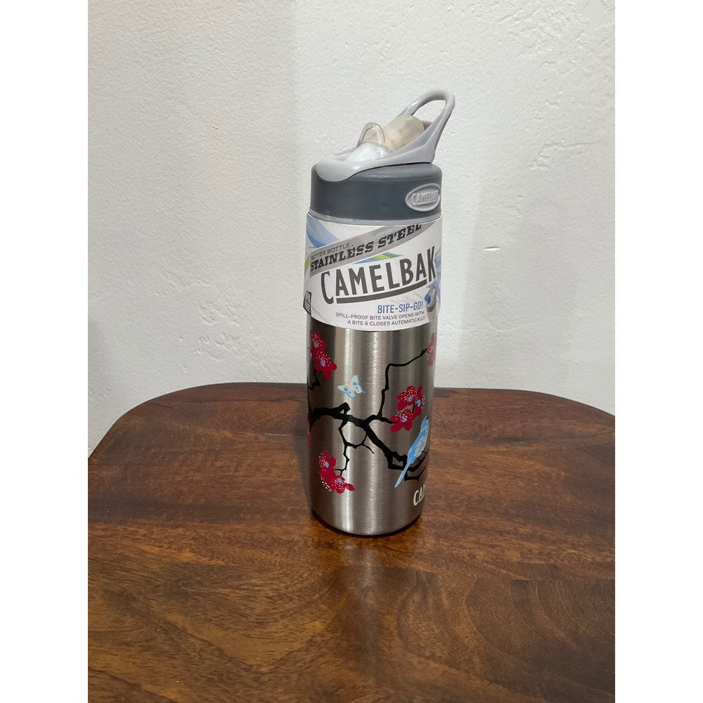 CamelBak Stainless Steel Water Bottle 25oz Cherry Blossom Bluebird Floral sealed